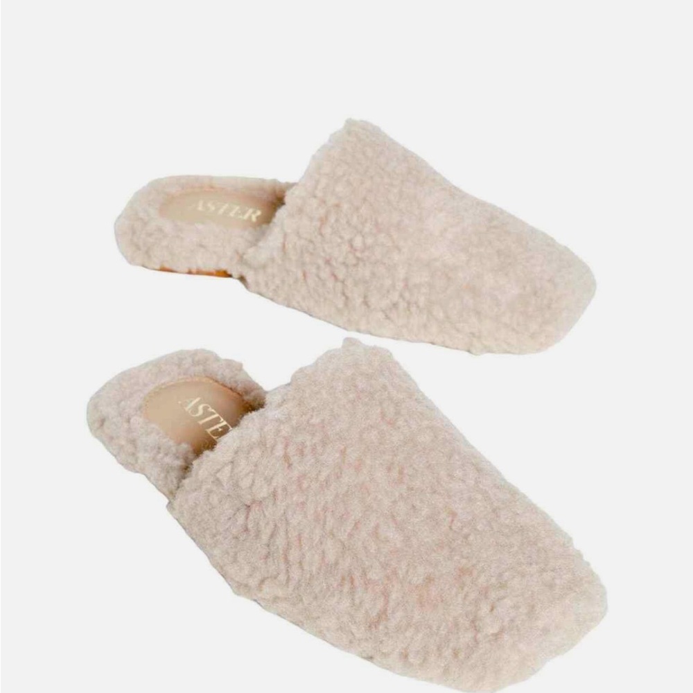 NEW Aster shearling beige mules slides size 5